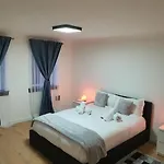 Modern House Close To Διαμέρισμα