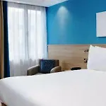 ホテル ハンプトン バイ ヒルトン セントラル 3*