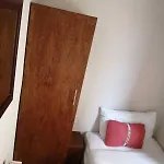 House בית הארחה גלאזגו