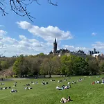 Captivating In Westend Uk * Γλασκώβη