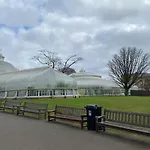 Captivating In Westend Uk * Γλασκώβη