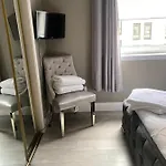 2 Bedroom At Secc Hydro Free Parking *