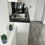 דירה Modern Comfy One Bed - Free Parking גלאזגו