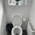 דירה Modern Comfy One Bed - Free Parking