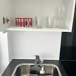 Modern Comfy One Bed - Free Parking דירה גלאזגו