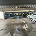 Acorn 3* Glasgow