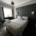 Amani - Centre 4* Glasgow