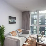 1 Bedroom In Very Location *