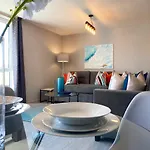 アパート Beautiful West End Flat With Private Parking