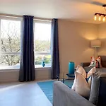 アパート Beautiful West End Flat With Private Parking *