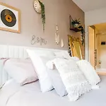 Apartment Luxury Huge Modern Open Plan 2bedroom Flat - Free Private Parking & Balcony Located At The Ovo Hydro And Sec Centre Glasgow