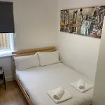 Elder Park Apartman