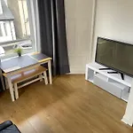Elder Park Apartman *