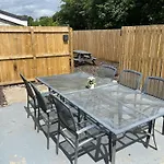 Elder Park Apartman *