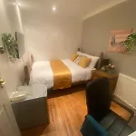 Bed and Breakfast G4 House *
