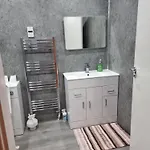 Perfect Near Town Apartman