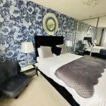 Entire 4 Bed Perfect Family In *