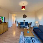 Sleek & Modern 2br - Easy Access To Centre Apartamento Glasgow