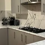 Perfect Near Town Apartman *
