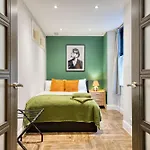 Spacious 4 Bedroom Near West End * Γλασκώβη