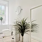 Appartement Timeless 5 Bed Duplex Flat