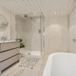 Timeless 5 Bed Duplex Flat *