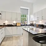 Timeless 5 Bed Duplex Flat Appartement