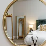 Cairn Introduces Arlington - Exclusive Centre Luxury Διαμέρισμα