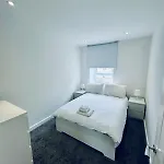 Modern 2 Bedroom With Extra Loft Bedroom
