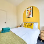 Group 4br Sleeps 11 Near Ibrox Parking Apartmán Glasgow