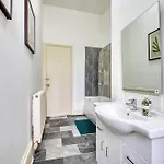 Apartmán Group 4br Sleeps 11 Near Ibrox Parking *