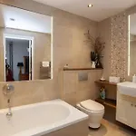Unique House In Park District Дом отдыха Глазго