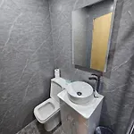 2 Bed Renfield St Center Apartman