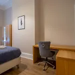 Haven Main Door & Parking - Pass The Keys * Glasgow