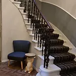 The Hampton Court غلاسغو