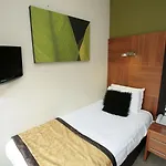 Acorn 3* Glasgow