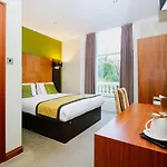 Acorn Hotell 3*