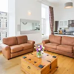 Blythswood Square Apartmán *