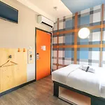 Hotel Easyhotel 2*