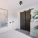 Apartamento Emirates Aparthouse *
