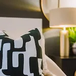 Emirates Aparthouse