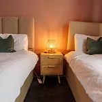 Appartamento Family And Group 2br By Park Sleeps 7 *