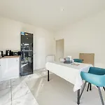 Stylish And Morden 3bed House Centre * グラスゴー