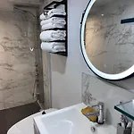 Διαμέρισμα Peaceful And Stylish Garden Flat Close To Transport And Centre