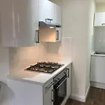 Trefoil - 2 Bedrooms Apartmán