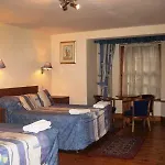 Victorian House Hotel