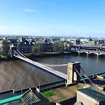 Riverside Apartments * Glasgow
