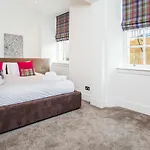 Blythswood Square Apartmán *