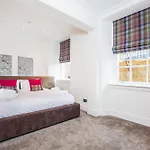 Blythswood Square Apartmán *