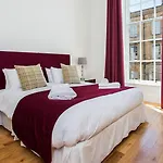 Blythswood Square * Glasgow